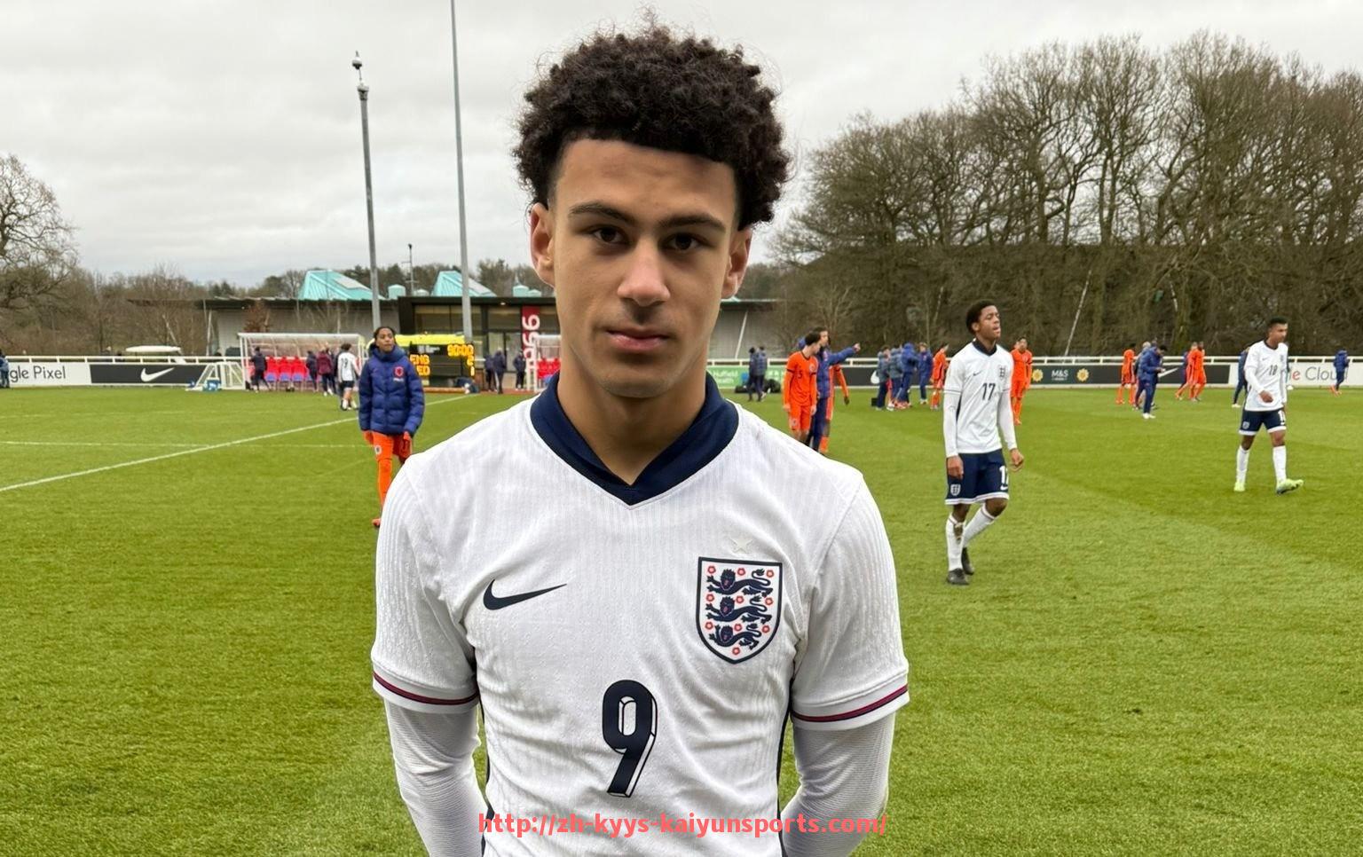 ky开云-上海中超联赛9月份比赛日程及赛况分析