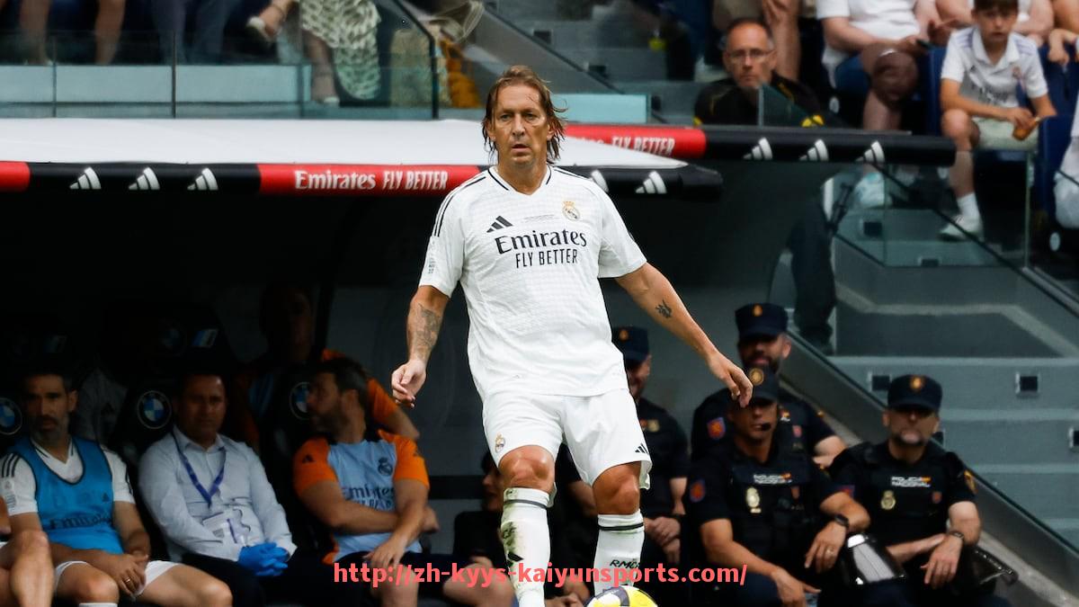 ky开云-2018年火箭队全场录像高清回放与比赛战报